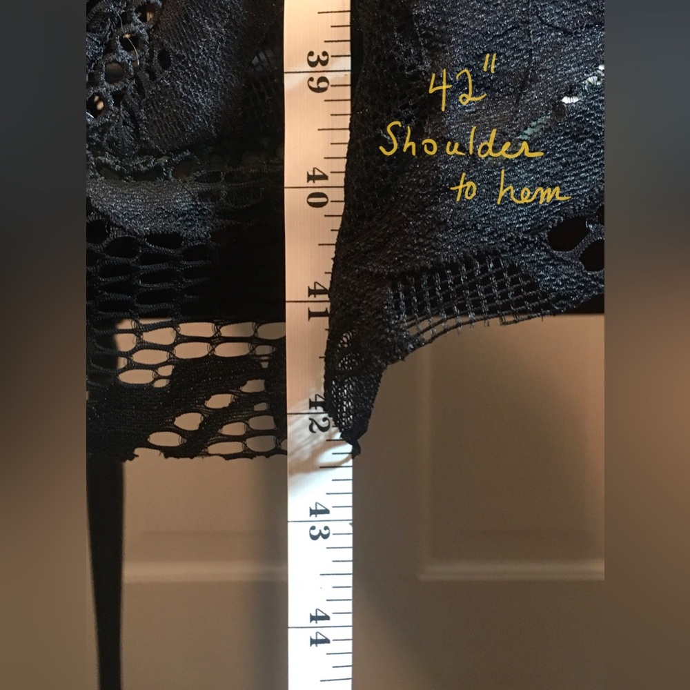 TAYLOR Black Lace Vneck short sleeve Fit and flare midi dress Pink lining SIze 6 - Picture 10 of 12